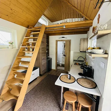 Casa de Férias Tiny House Podbieľanská Archa *