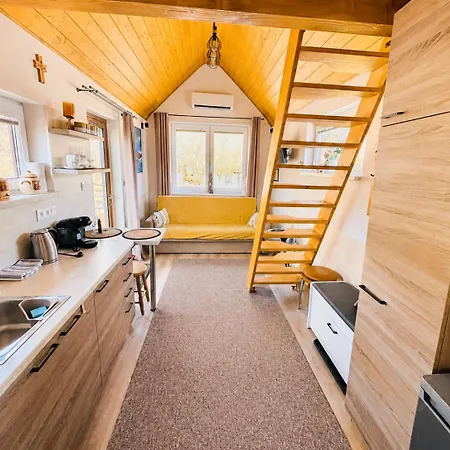 Tiny House Podbielanska Archa Holiday home Podbiel